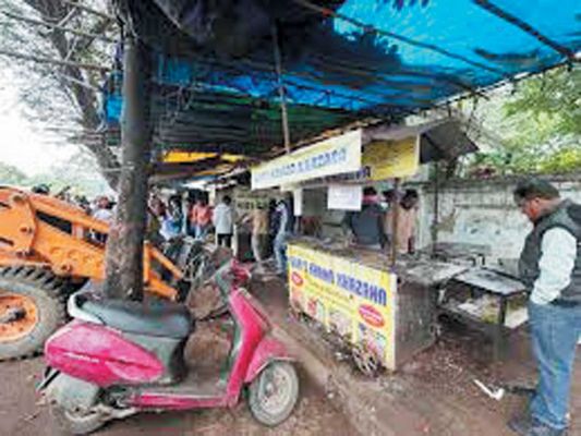 अवैध कब्जाधारियों ने फिर किया अतिक्रमण