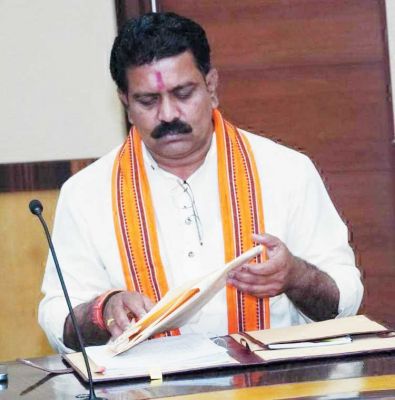 डिप्टी सीएम विजय शर्मा ने सुतियापाठ जलाशय नहर विस्तार का बरसों पुराना वादा पूरा करने सबसे पहले बढ़ाया कदम