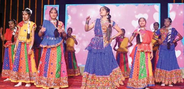 वार्षिक उत्सव, बच्चों ने मोहा मन