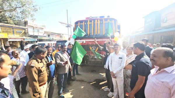  केशकाल को मिली दमकल गाड़ी,  विधायक टेकाम ने दिखाई हरी झंडी