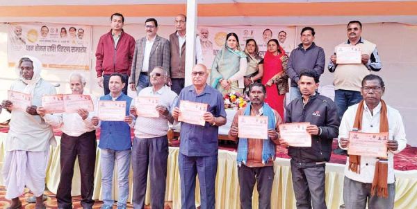 सुशासन दिवस पर किसानों को मिला दो साल का बकाया बोनस