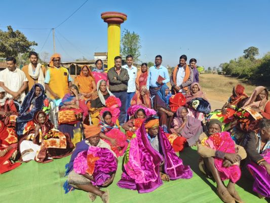 सुशासन स्थापित करने का संकल्प, जरूरतमंदों को बांटे कंबल