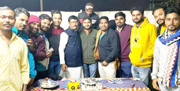 नपं अध्यक्ष को जन्मदिन की बधाई देने लगा रहा तांता