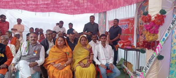 रामधुनी महोत्सव शामिल हुईं पूर्व विधायक  