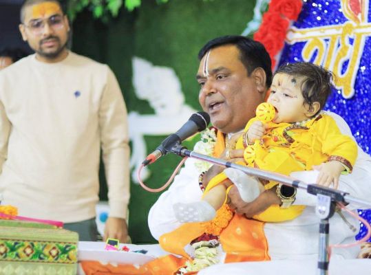 श्री कृष्ण जन्म की कथा सुनकर भक्त हुए भाव-विभोर