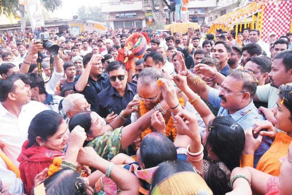 शिक्षा, चिकित्सा और संस्कृति के क्षेत्र में काम को आगे बढ़ाने की जरूरत-अजय