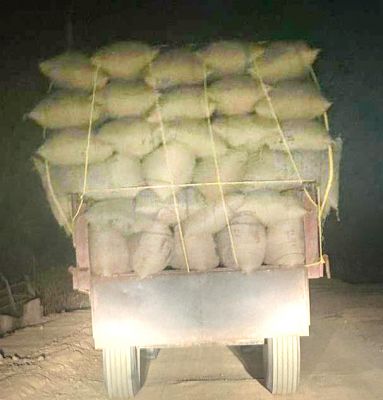 धान के अवैध भंडारण पर कार्रवाई