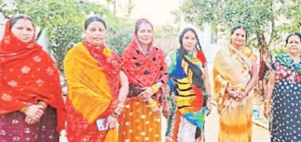 15 साल से पेयजल संकट व निकासी  की समस्या से जूझ रहे वार्डवासी 