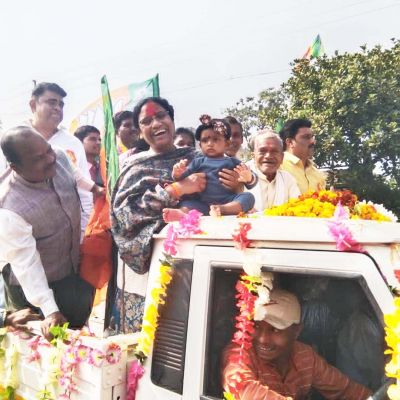 मुलमुला में लता उसेंडी कास्वागत 