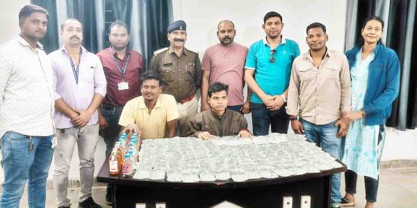 अवैध शराब बिक्री, 2 गिरफ्तार