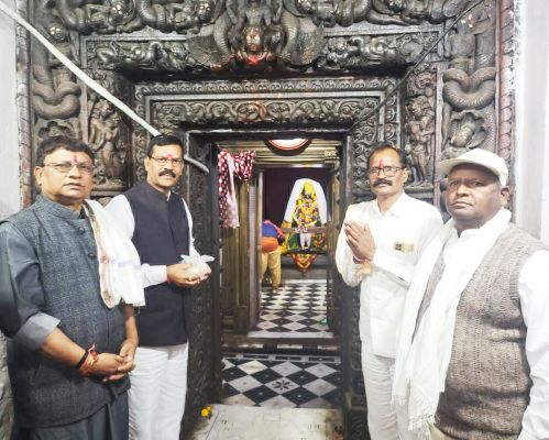  विधायक मोतीलाल ने किए राजीव लोचन के दर्शन