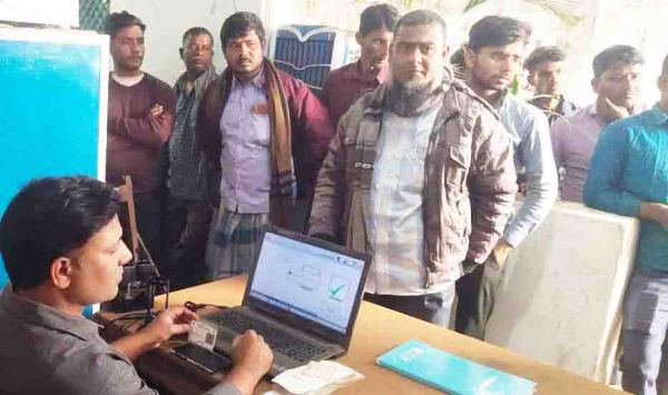 चेकिंग अभियान में मिले घातक हथियार