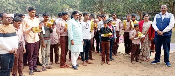 नेत्रहीन विद्यालय में मनाई ब्रेल लिपि के जनक की जयंती