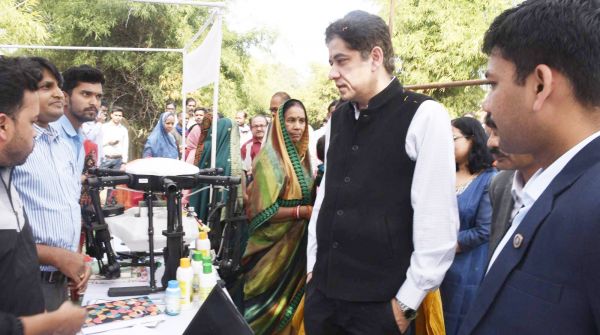 विकसित भारत संकल्प यात्रा में शामिल हुए नोडल अधिकारी 