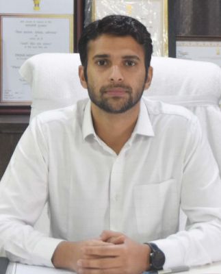  मयंक चतुर्वेदी दंतेवाड़ा के नए कलेक्टर 