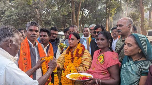 माकड़ी पहुंची विकसित भारत संकल्प यात्रा