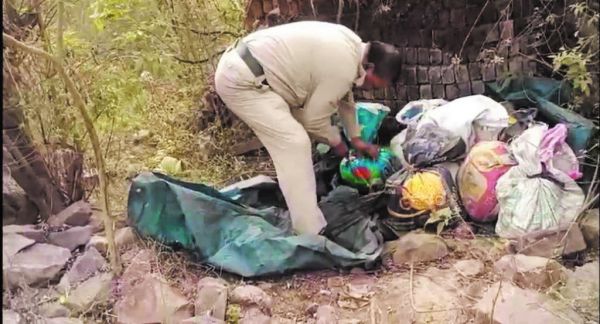 48 लीटर महुआ शराब व  300 किलो लाहन जब्त