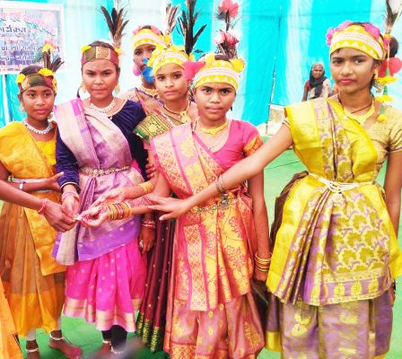 नरोनपल्ली  में  वार्षिक उत्सव-सांस्कृ तिक कार्यक्रम