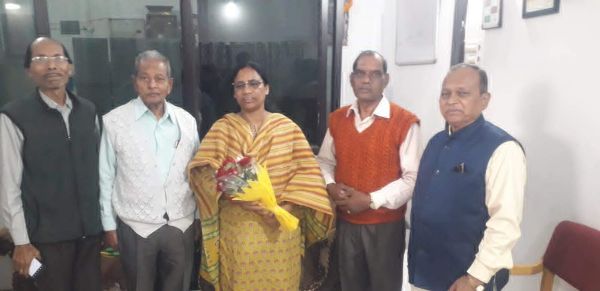नव निर्वाचित विधायक लता उसेंडी से मिले पेंशनर्स