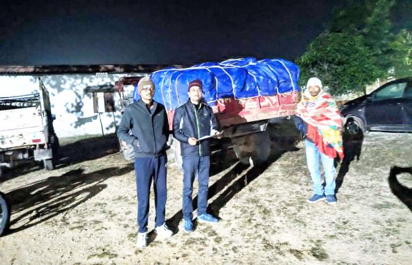 59 बोरी अवैध धान जब्त  झारखण्ड से ला रहे थे 