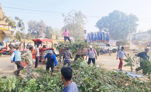 स्वच्छता अभियान में भूतपूर्व सैनिकों ने बंटाया हाथ