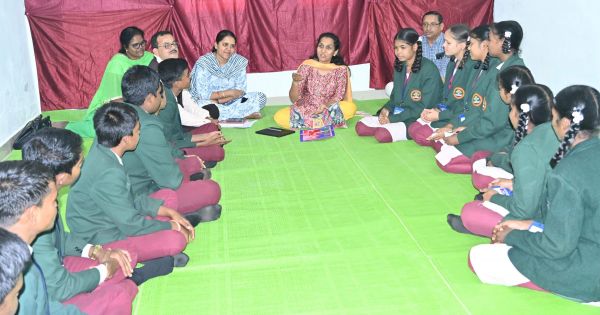 मेहनत करने से ही जीवन में सफलता मिलती है-कलेक्टर