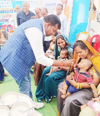 मंदरौद में विकसित भारत संकल्प यात्रा शिविर