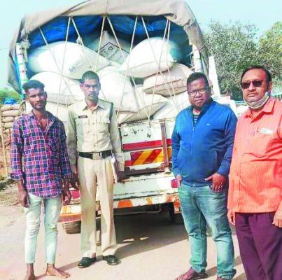 पंडरिया में 63 बोरी धान, पिकअप जब्त