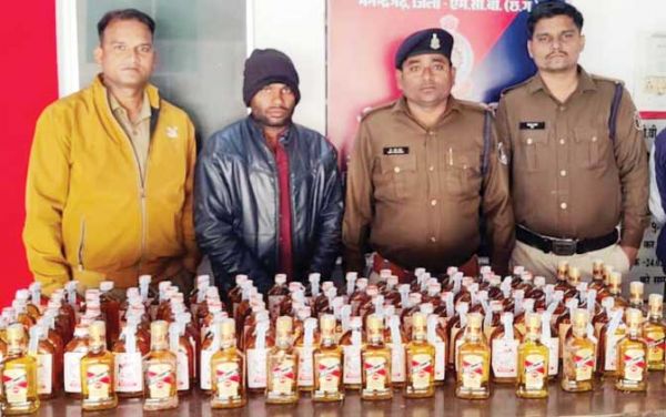 अवैध रूप से शराब बेचते आरोपी गिरफ्तार