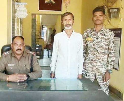 जिलाबदर के आदेश की अवहेलना, आरोपी गिरफ्तार