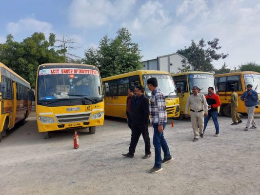 सुप्रीम कोर्ट की गाइडलाइन पर जांच में कई स्कूली बसें अनफिट, ड्राइवर मिले बीमार