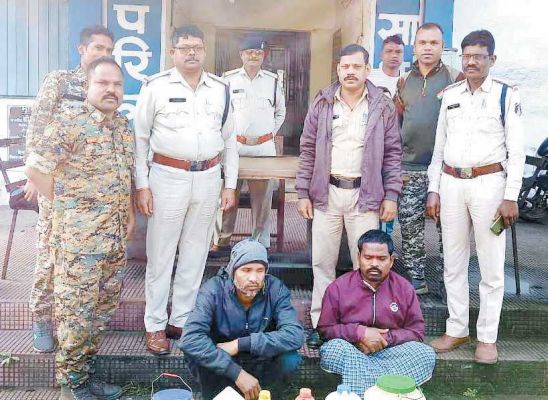 60 लीटर महुआ शराब जब्त, 2 बंदी
