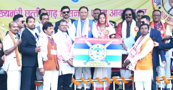 पमशाला कंवर धाम में आयोजित 3 दिवसीय महासम्मेलन और संक्रांति मेला में पहुंचे सीएम