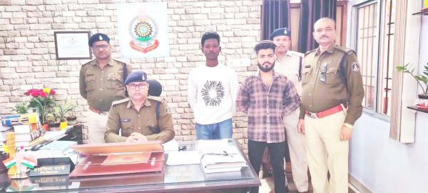 लूट-बलवा व आगजनी, 2 नाबालिग समेत 4 आरोपी गिरफ्तार