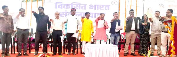 कमला कॉलेज के शिविर में लाभ  लेने सांसद ने की अपील