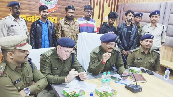 अंतरराज्यीय डीजल चोर गिरोह गिरफ्तार  आरोपियों में 4 एमपी के और एक दुर्ग का