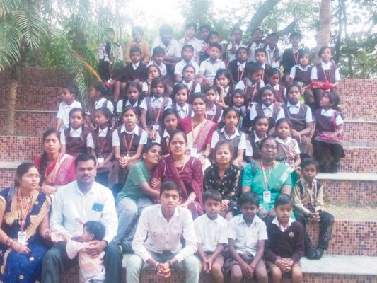 सशिमं के विद्यार्थी शैक्षणिक भ्रमण कर लौटे