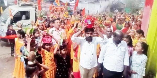अक्षत कलश यात्रा निकाली