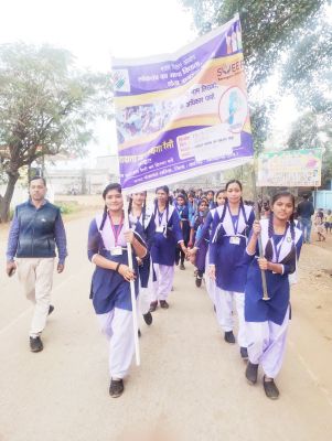 स्कूली बच्चों ने निकाली मतदाता जागरूकता रैली