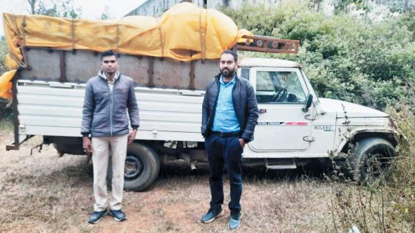 खरीबाहर में 51 बोरा अवैध धान जब्त