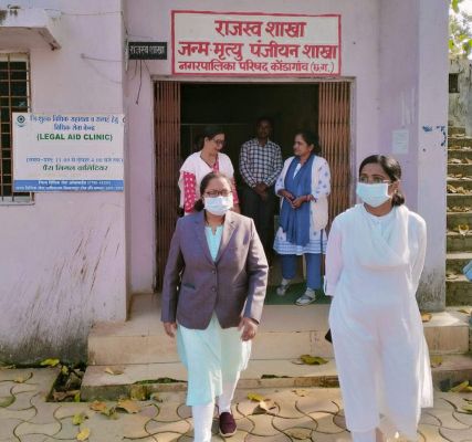 मुख्य न्यायिक मजिस्ट्रेट ने किया दफ्तरों का निरीक्षण