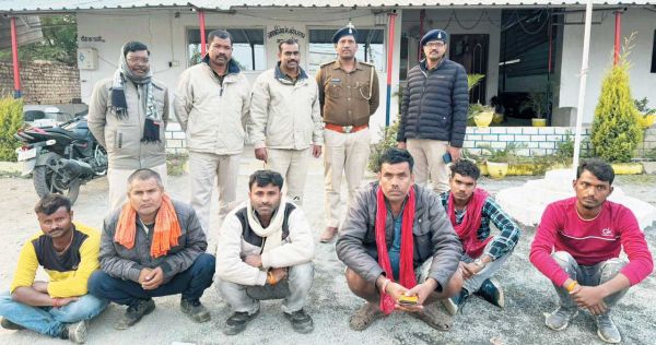 बोलेरो लूट, 6 बंदी