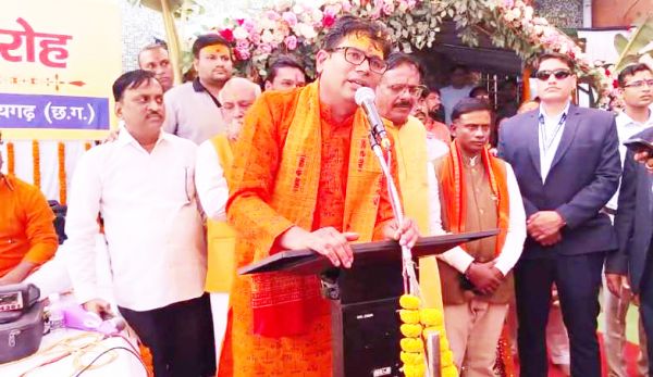 श्रीराम मंदिर पहुंचे वित्त मंत्री ओपी