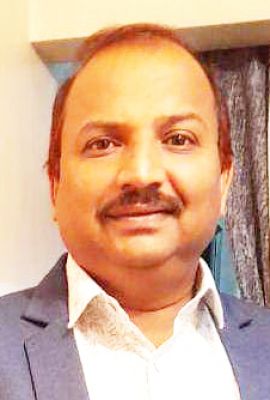 योगेश को बेस्ट क्रिएटिव अवार्ड 
