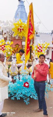 प्राण-प्रतिष्ठा पर निकाली शोभायात्रा