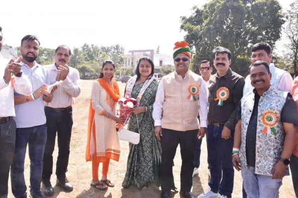 न्यू विस्टा लिमिटेड में गणतंत्र दिवस समारोह