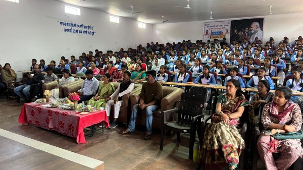 परीक्षा पर चर्चा, विद्यार्थियों ने सुना