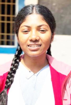 जेईई में भाग लेंगी रीना