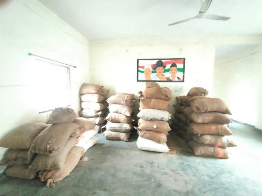 धान कट्टा ले जाते 3 नाबालिग समेत 4 पकड़ाए