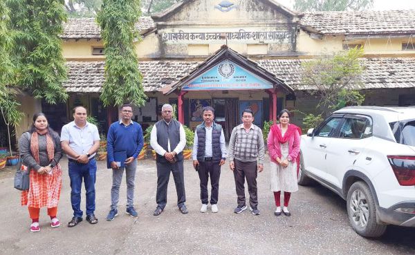 कन्या शाला में मना राष्ट्रीय बालिका दिवस